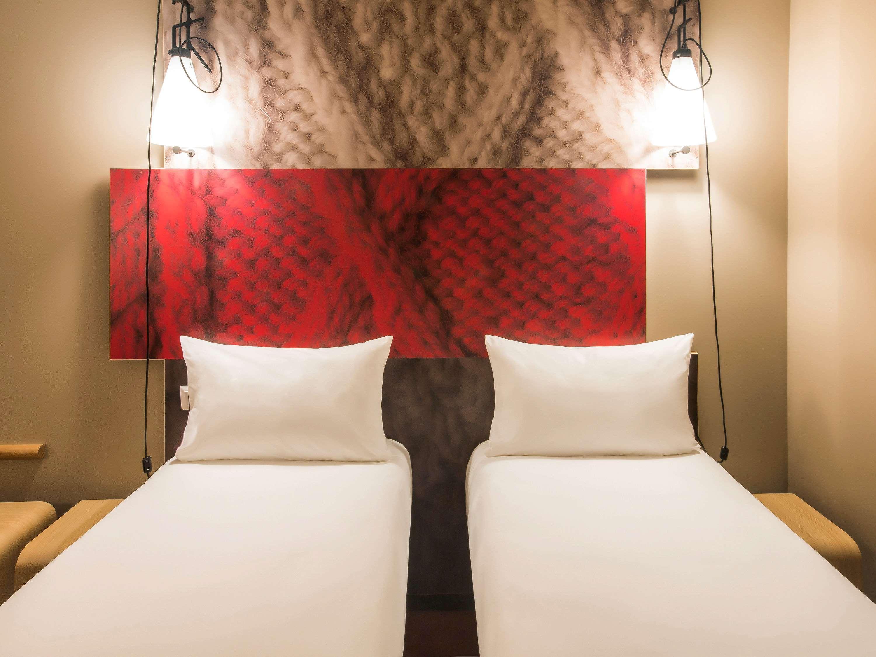 Ibis Hotel Koeln Am Dom Екстериор снимка