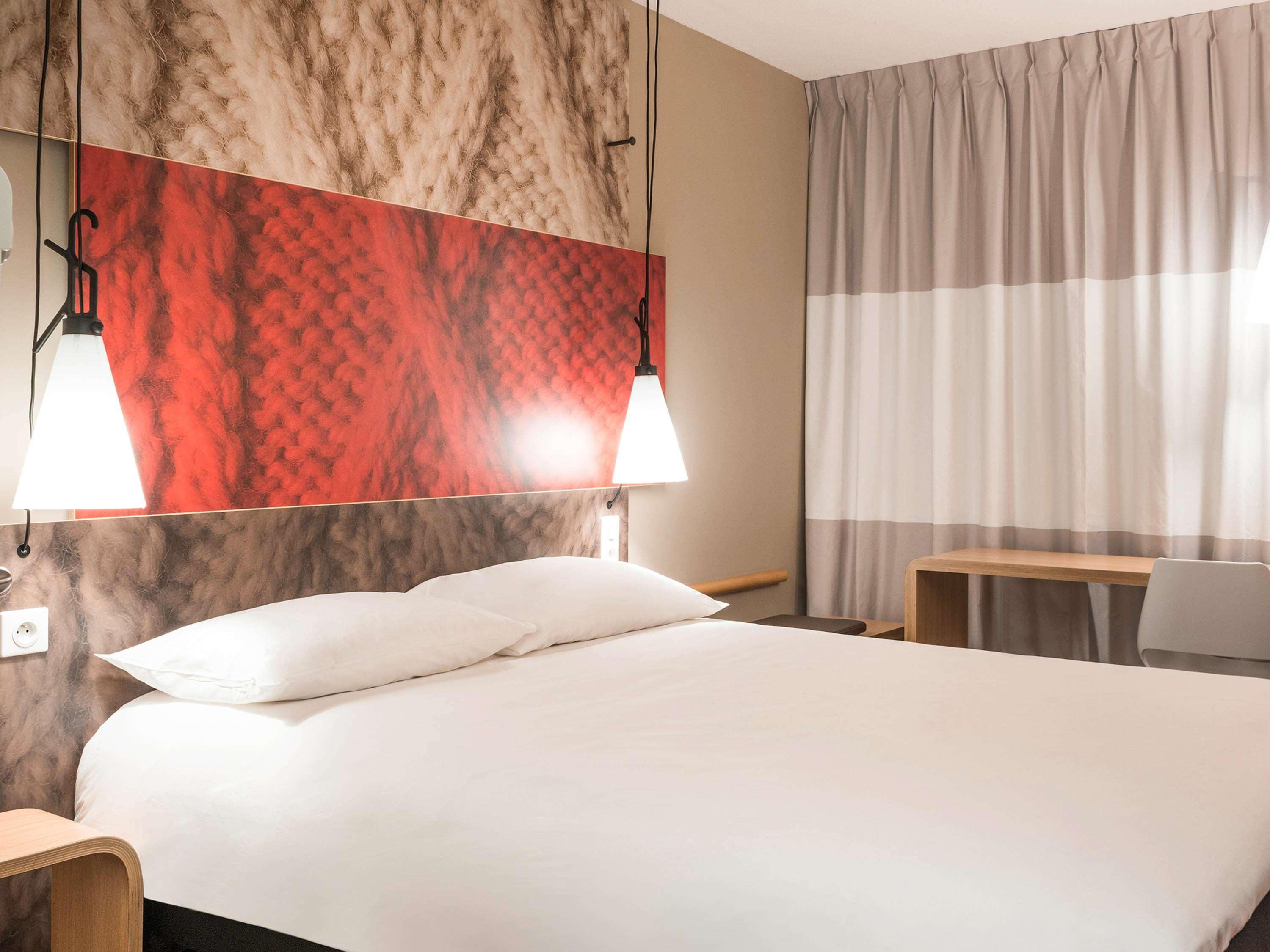 Ibis Hotel Koeln Am Dom Екстериор снимка