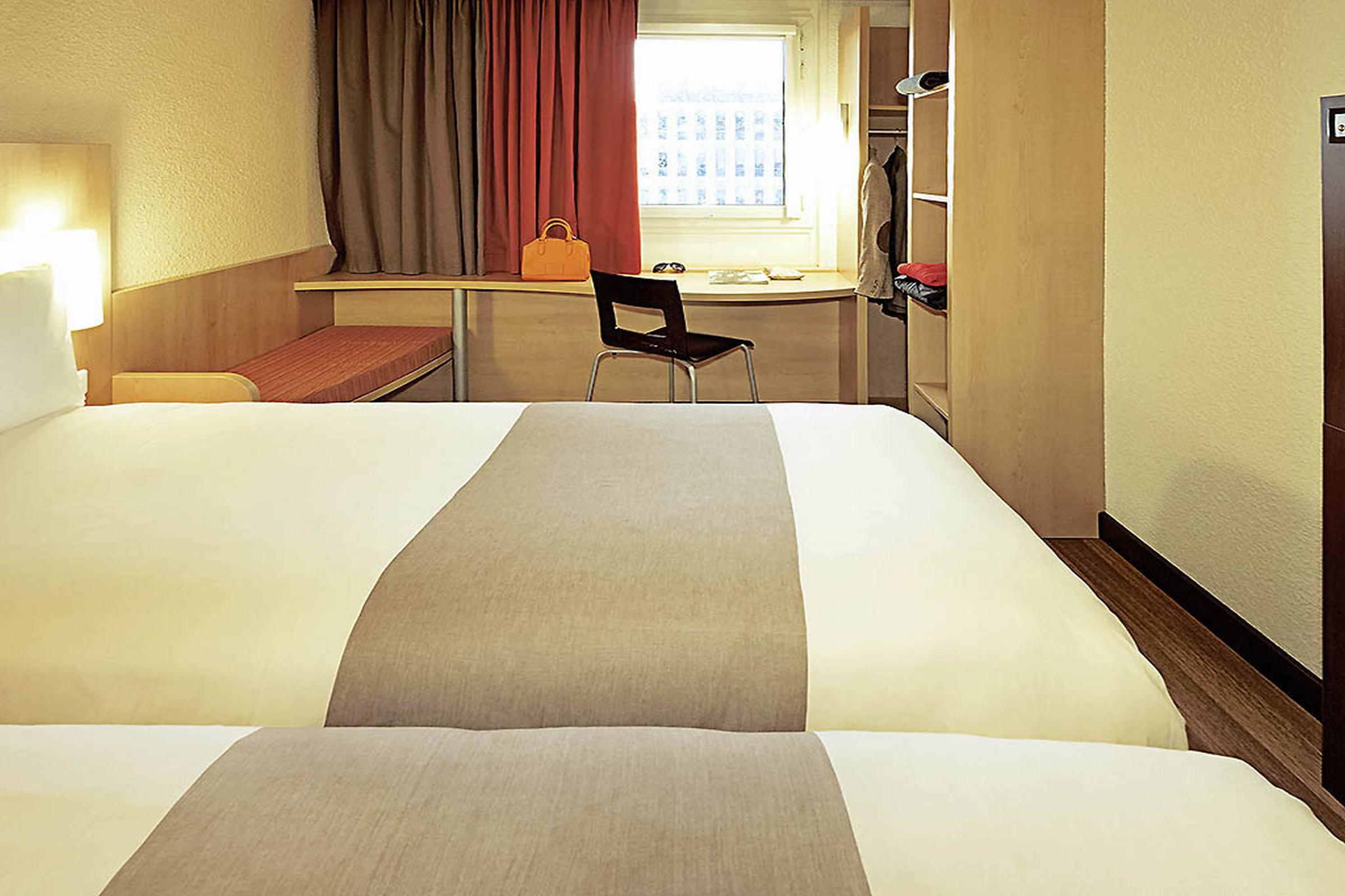 Ibis Hotel Koeln Am Dom Екстериор снимка