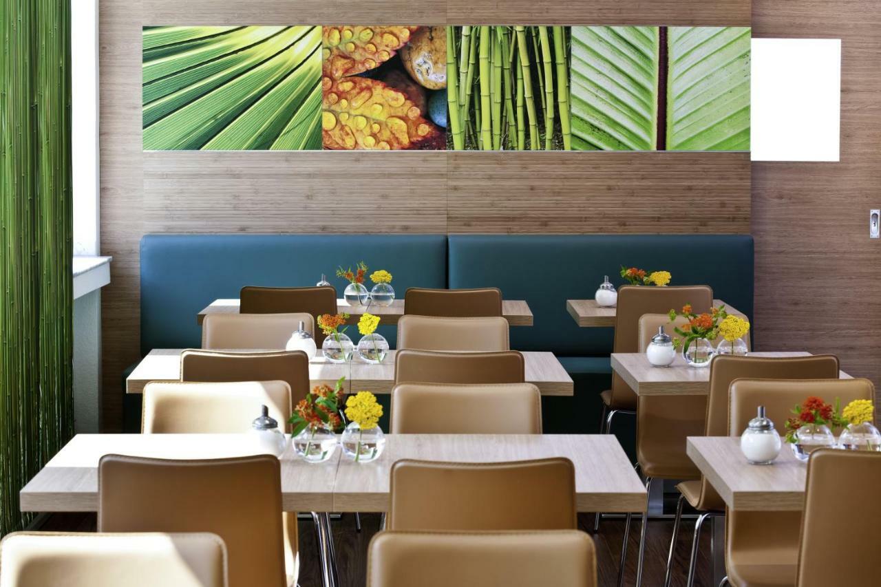 Ibis Hotel Koeln Am Dom Екстериор снимка