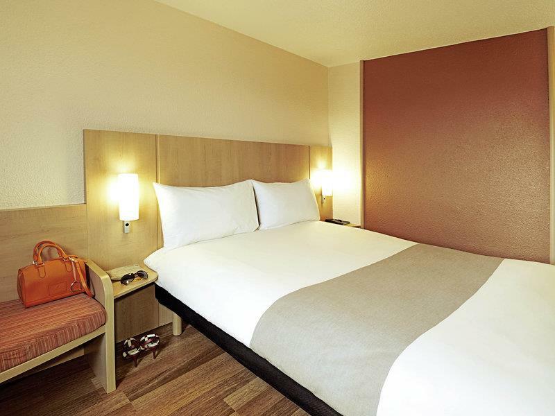 Ibis Hotel Koeln Am Dom Екстериор снимка