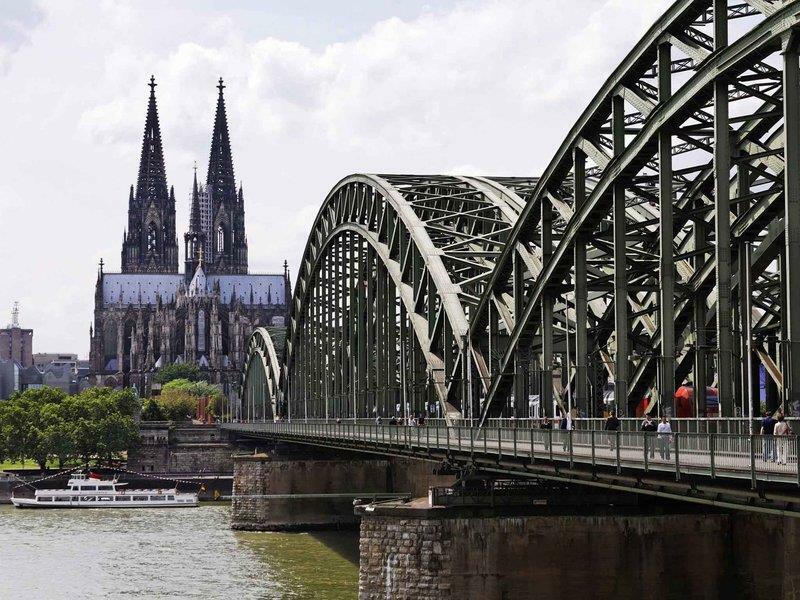 Ibis Hotel Koeln Am Dom Екстериор снимка
